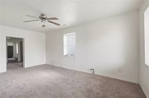 614 S River St, Franklin, OH 45005