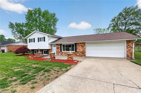 5741 Gray Rd, Fairfield, OH 45014