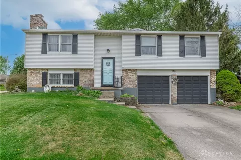 738 Estelle Dr, Vandalia, OH 45377