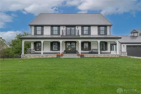 9586 Ferry Rd, Waynesville, OH 45068