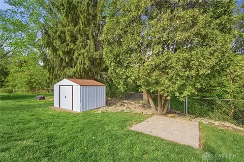 Exterior - 306 E Circle Dr, Mason, OH 45040 photo 16 of 21