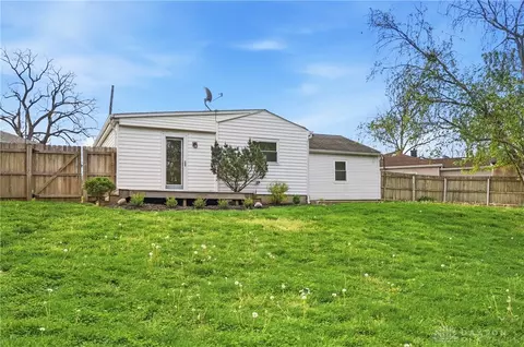 Exterior - 306 E Circle Dr, Mason, OH 45040 photo 19 of 21