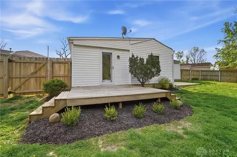 Exterior - 306 E Circle Dr, Mason, OH 45040 photo 15 of 21