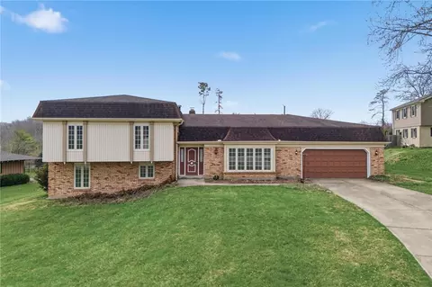 6835 Saint Laurent Cir, Washington Township, OH 45459