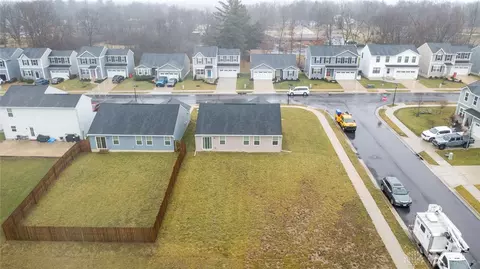 View/Area - 195 Skyway Dr, Springfield, OH 45505 photo 4 of 10