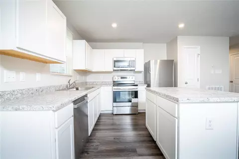 Kitchen - 195 Skyway Dr, Springfield, OH 45505 photo 1 of 4