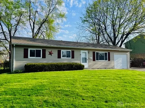81 Sunburst Dr, Fairborn, OH 45324