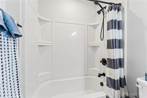 Bath - 191 Chapel Dr, Troy, OH 45373 photo 6 of 9