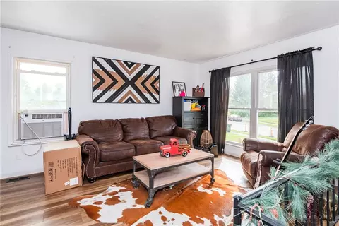 Living - 2014 Westboro Ave, Springfield, OH 45503 photo 1 of 4