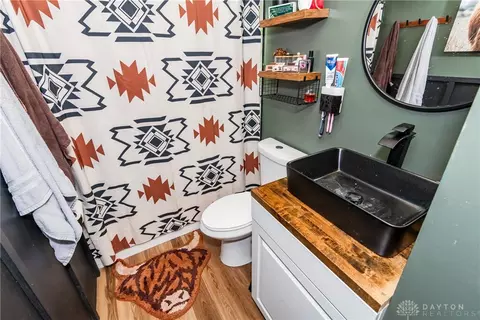 Bath - 2014 Westboro Ave, Springfield, OH 45503 photo 2 of 2