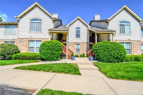 9439 Captiva Bay Dr, Miamisburg, OH 45342