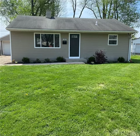 1109 S Circle Dr, Xenia, OH 45385