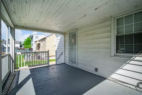Exterior - 7111 Carnation Ave, Cincinnati, OH 45236 photo 3 of 5