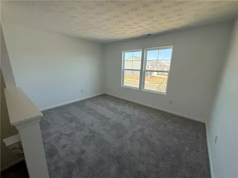 Bedroom - 4005 Chakeres Ave, Springfield, OH 45505 photo 1 of 4