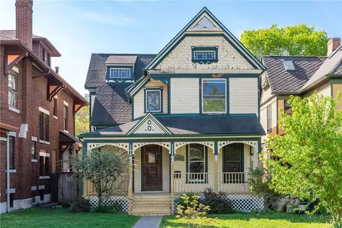 320 Park Dr, Dayton, OH 45410