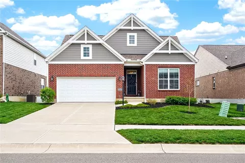 10023 Washington Glen Dr, Washington Township, OH 45458