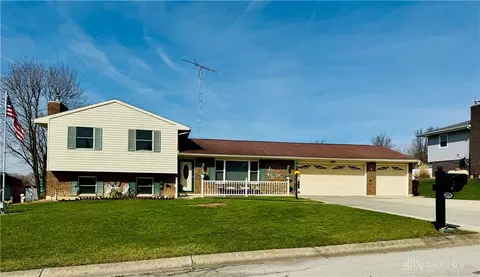 1254 Howard Dr, Greenville, OH 45331