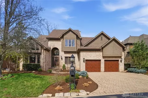 1963 Scenic Hills Ct, Washington Township, OH 45459