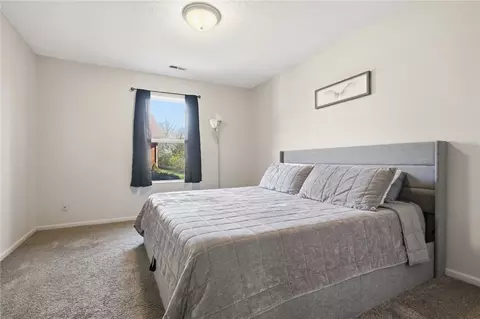 Bedroom - 4028 Ryland Dr, Springfield, OH 45503 photo 1 of 4