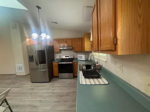 Kitchen - 2865 Dawn Ln, Springfield, OH 45503 photo 3 of 3