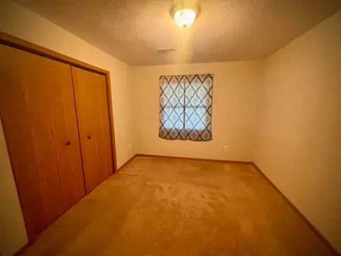 Bedroom - 2865 Dawn Ln, Springfield, OH 45503 photo 4 of 4