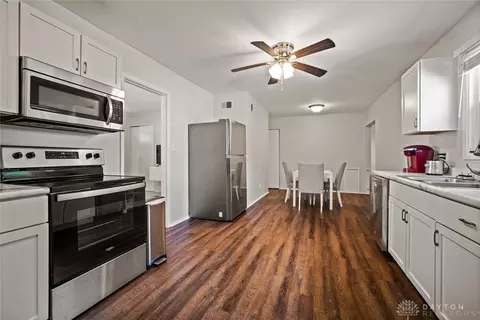 Kitchen - 2567 Dunhill Pl, Kettering, OH 45420 photo 1 of 3