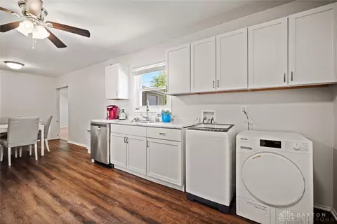Kitchen - 2567 Dunhill Pl, Kettering, OH 45420 photo 3 of 3