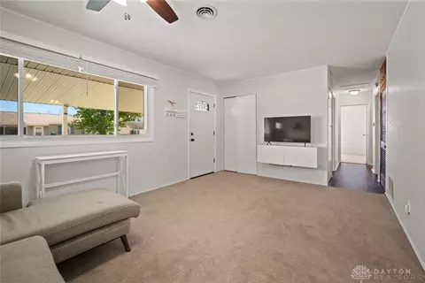 Living - 2567 Dunhill Pl, Kettering, OH 45420 photo 1 of 3