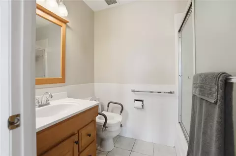 Bath - 2230 S Patterson Blvd #26, Kettering, OH 45409 photo 1 of 1