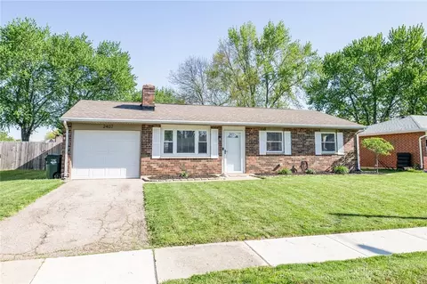 2407 Waterford Dr, Troy, OH 45373