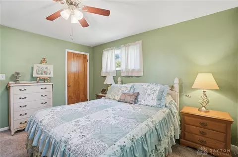Bedroom - 4433 Ackerman Blvd, Kettering, OH 45429 photo 2 of 5