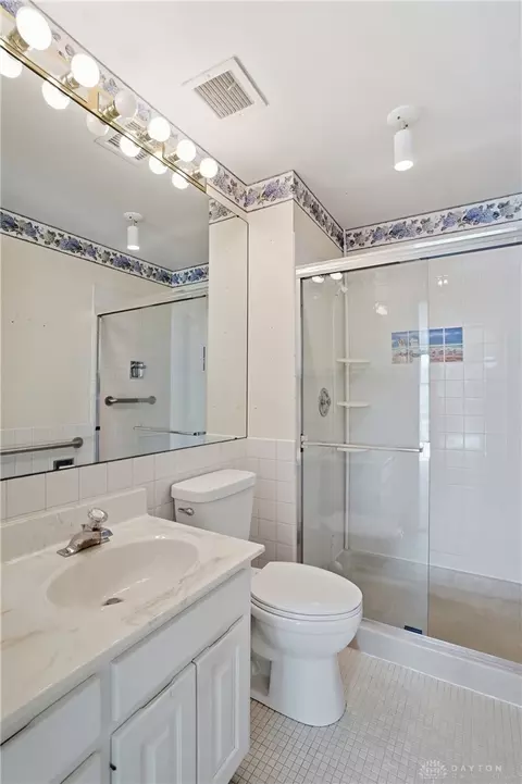 Bath - 2230 S Patterson Blvd #74, Kettering, OH 45409 photo 2 of 5