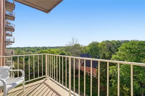 Exterior - 2230 S Patterson Blvd #74, Kettering, OH 45409 photo 5 of 10
