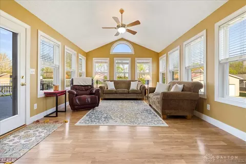 841 Willow Rd, Springfield, OH 45502 photo 12