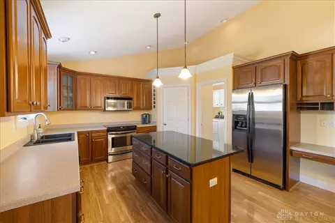 841 Willow Rd, Springfield, OH 45502 photo 9