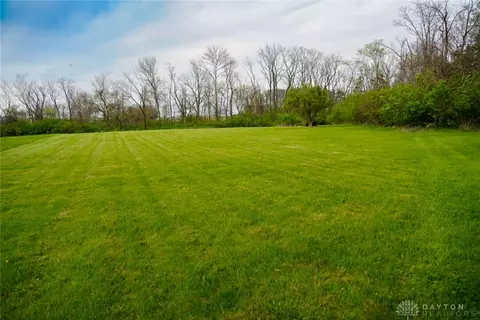 1229 E Pekin Rd, Lebanon, OH 45036