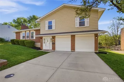 5486 Corkhill Dr, Dayton, OH 45424