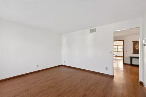 Living - 3722 Marbella Ave, Springfield, OH 45502 photo 1 of 11