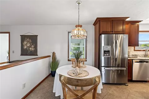 Dining - 3722 Marbella Ave, Springfield, OH 45502 photo 2 of 4