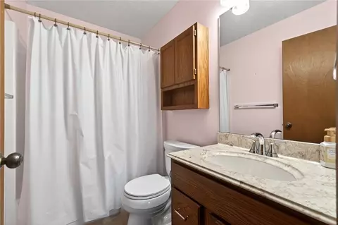 Bath - 3722 Marbella Ave, Springfield, OH 45502 photo 4 of 4