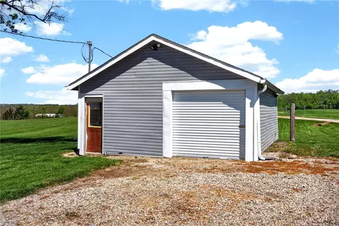 Exterior - 3776 Shank Rd, Hamilton, OH 45013 photo 3 of 12
