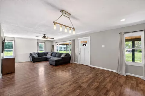 Living - 3776 Shank Rd, Hamilton, OH 45013 photo 6 of 6