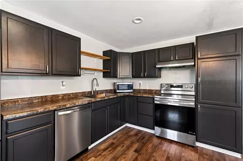 Kitchen - 3776 Shank Rd, Hamilton, OH 45013 photo 3 of 3