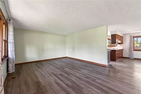 Living - 3015 Vale Dr, Kettering, OH 45420 photo 2 of 6