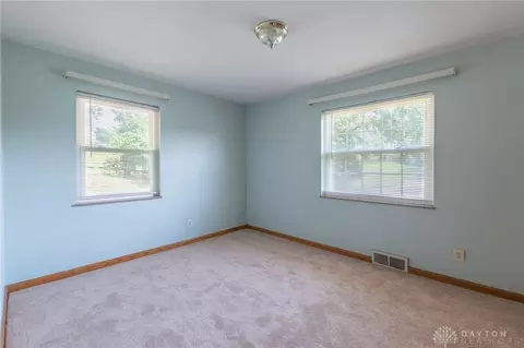 Bedroom - 1169 Waving Willow Dr, Dayton, OH 45409 photo 9 of 10
