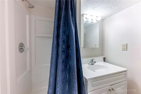 Bath - 1169 Waving Willow Dr, Dayton, OH 45409 photo 3 of 4