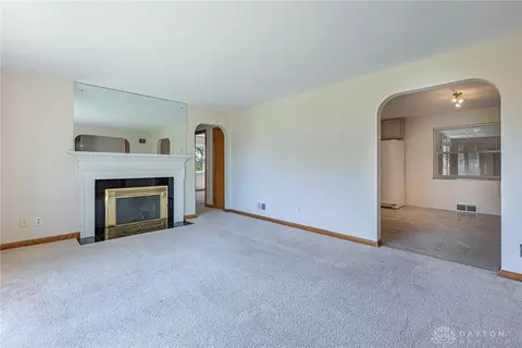 Living - 1169 Waving Willow Dr, Dayton, OH 45409 photo 3 of 7