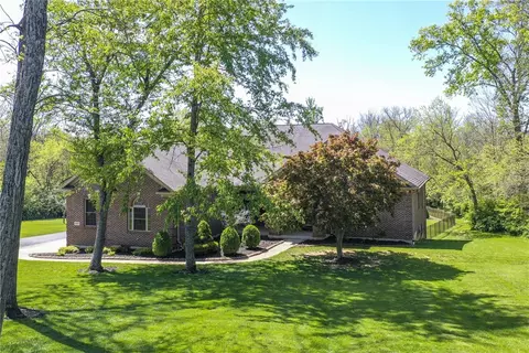 3681 Wilmington Rd, Lebanon, OH 45036