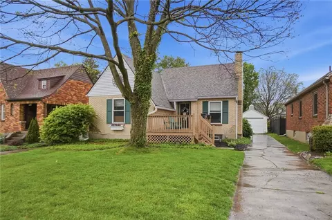 225 Cushing Ave, Kettering, OH 45429