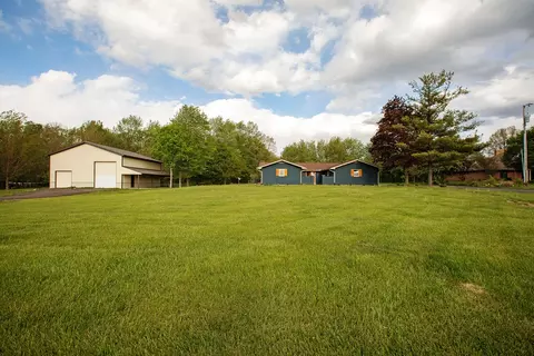 3588 Wilmington Dayton Rd, Bellbrook, OH 45305
